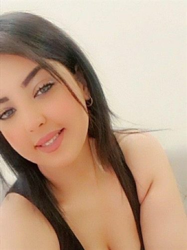 Büyük memeli escort Aisha Brown Ankara Bayan